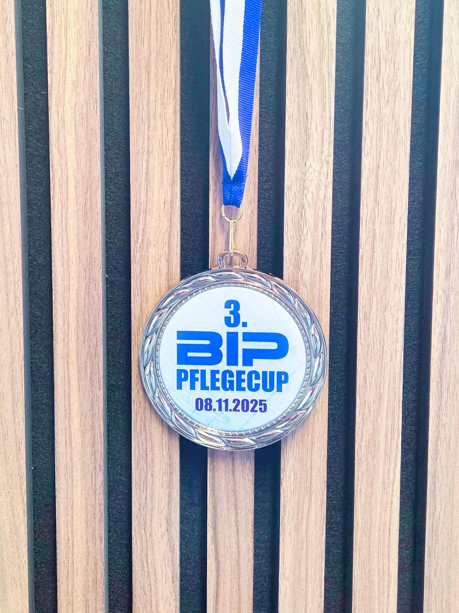 Auf diesem Bild ist unsere Medallie zu sehen. 