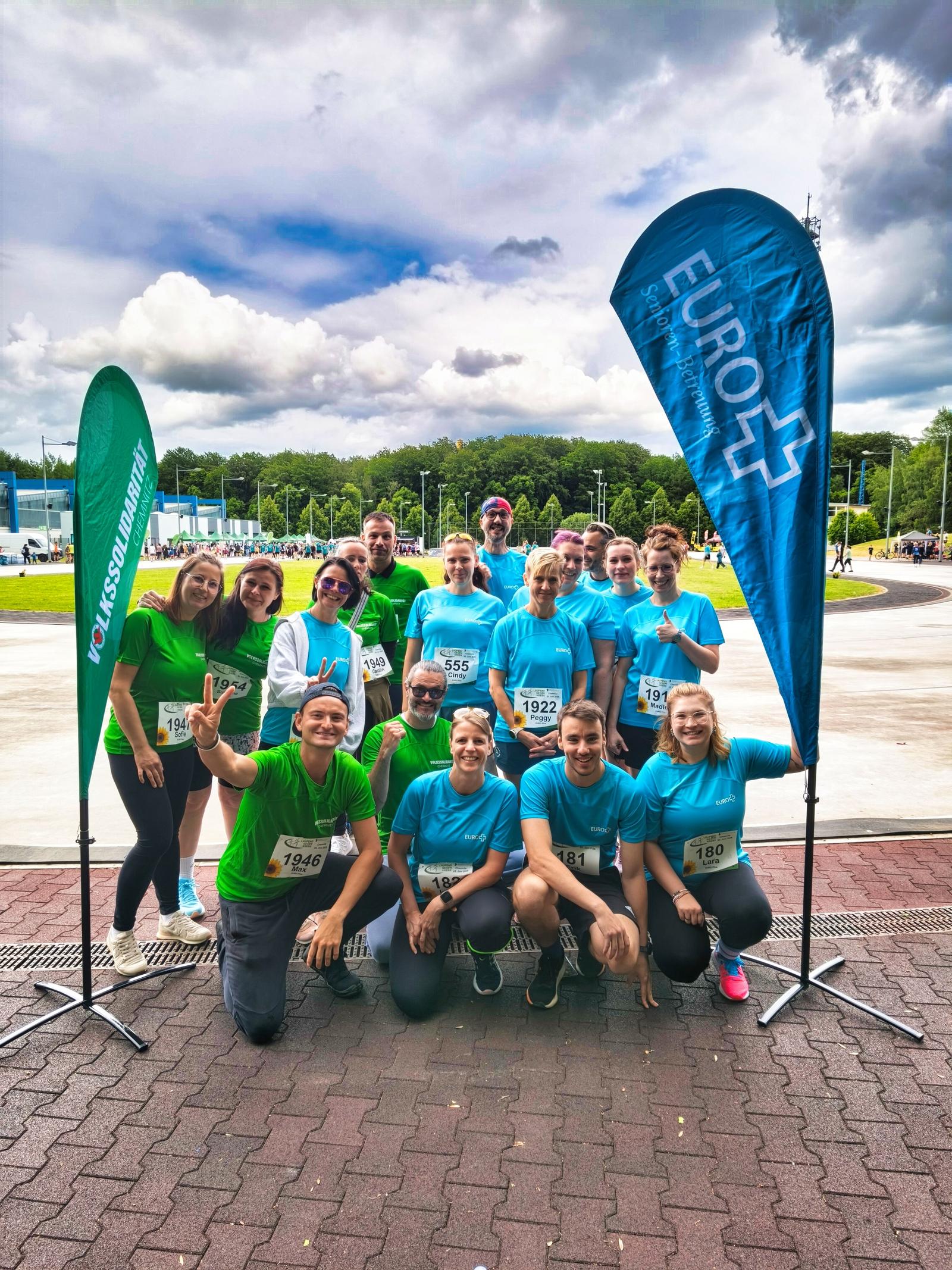 Das Bild Zeigt unser Team bei Laufend gegen Krebs.