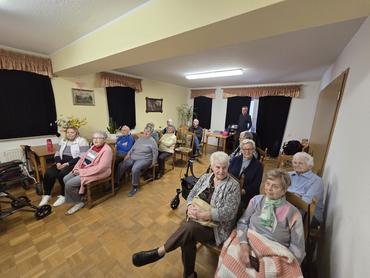 Auf dem Bild sieht man den Diavortrag von Andre Carlowitz.