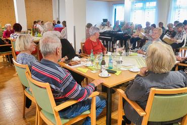 Auf diesem Bild sind die Gäste der Veranstaltung zu sehen.