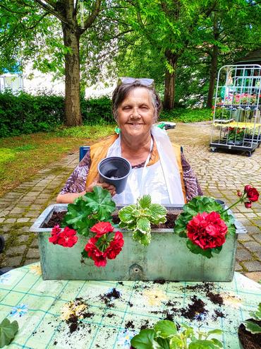 Ältere Dame aus dem Heim