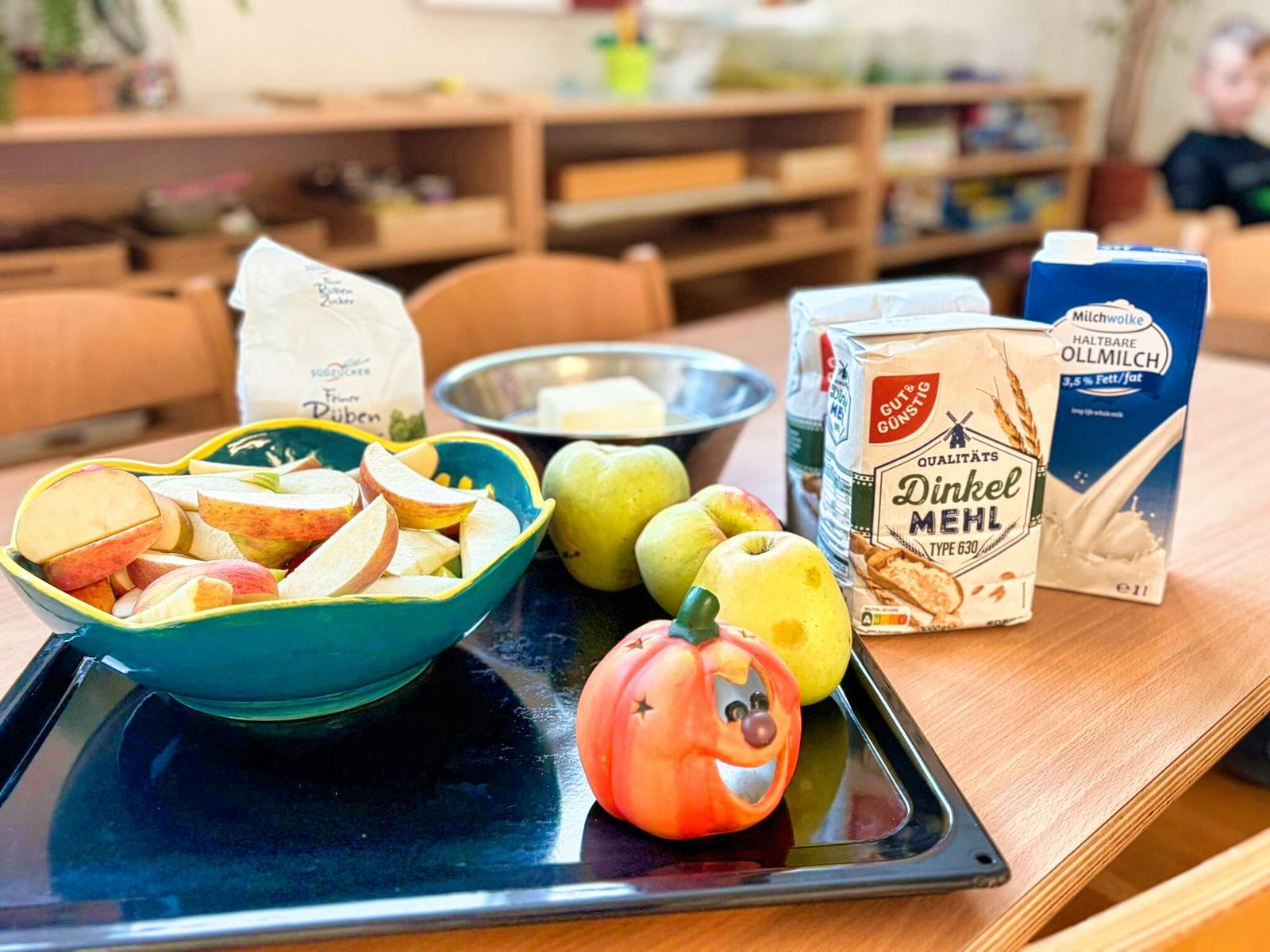 Auf deisem Bild sieht man die Zutaten für den Apfekuchen.