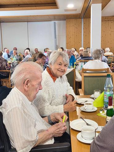 Auf dem Bild simd einige Gäste zu erkennen.