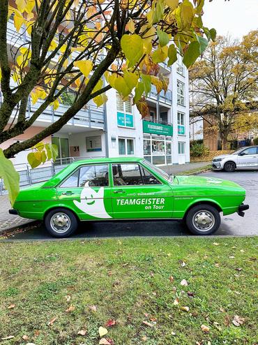 Auf diesem Bild ist einer unserer Oldtimer zu sehen.