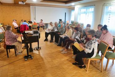 Auf diesem Bild ist der Chor der VG 028 zu sehen.