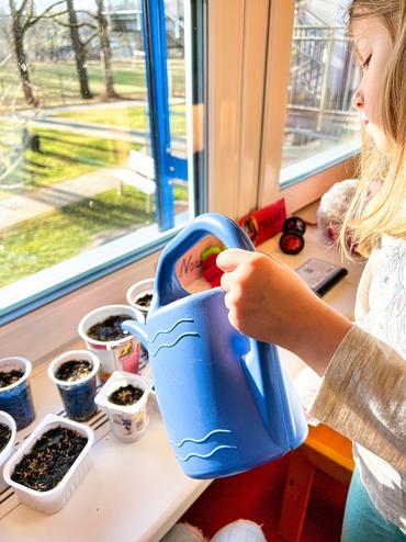 Auf diesem Bild sieht man die Ostervorbereitungen