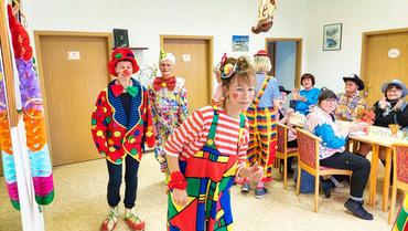 Auf diesem Bild sind die Line-Dancer zu sehen.